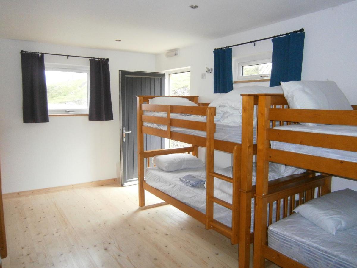 Otter Bunkhouse Hostel Cairisiadar Ngoại thất bức ảnh